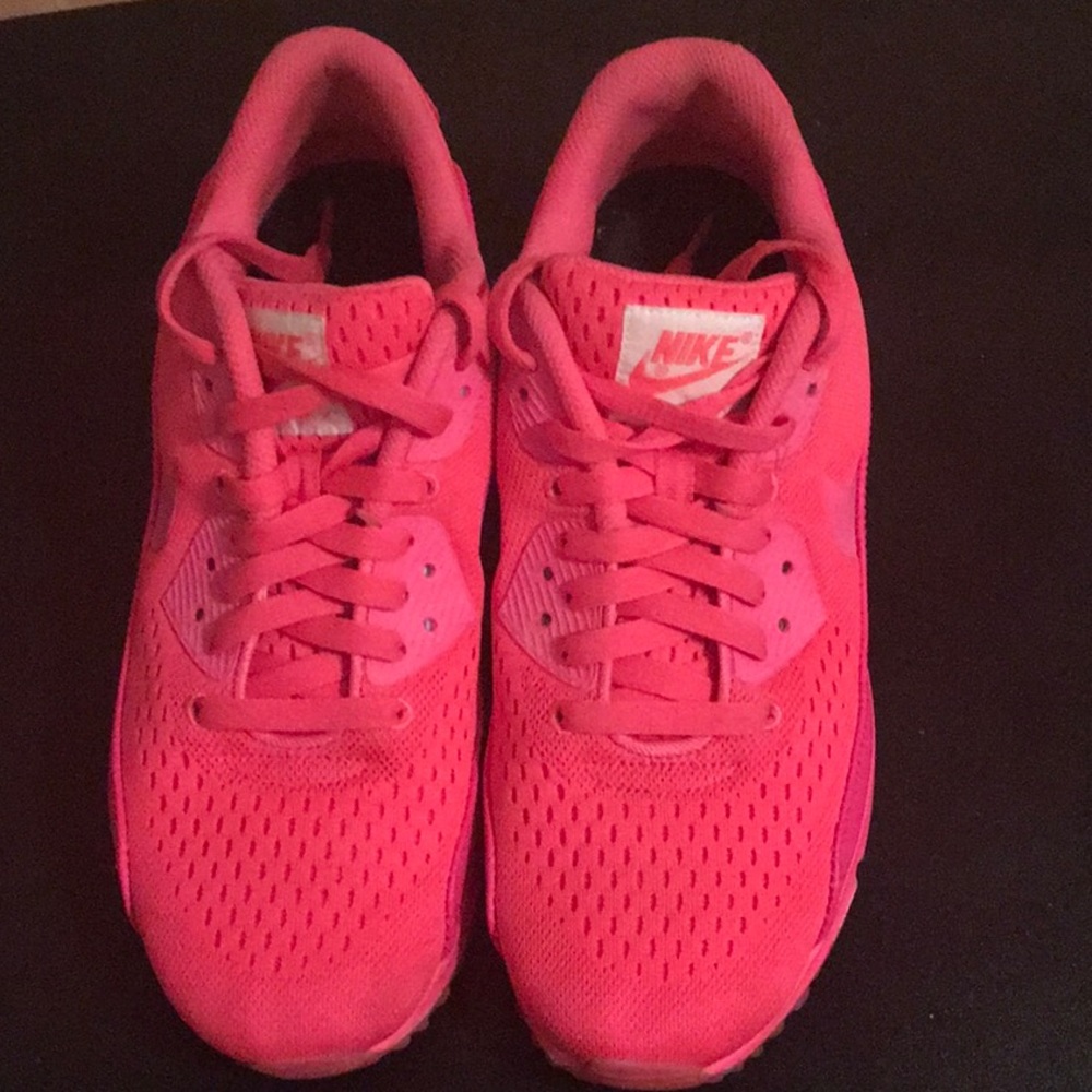 Women’s sneakers
